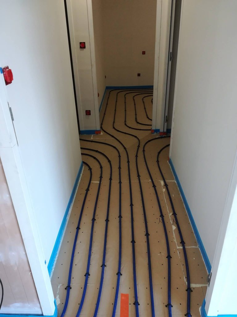 49674082_2275826599103168_9045689175394746368_n