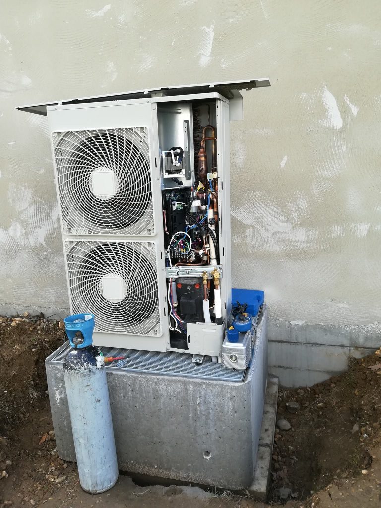 51603082_2325822980770196_4391771263236833280_n